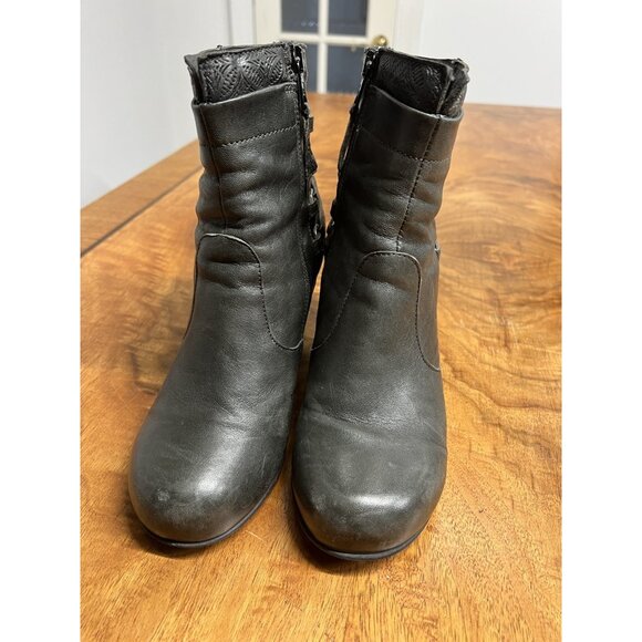 MIZ MOOZ Women’s 8.5 Katrina Grey  Leather Zip Embossed Ankle Boots Booties - Picture 4 of 9